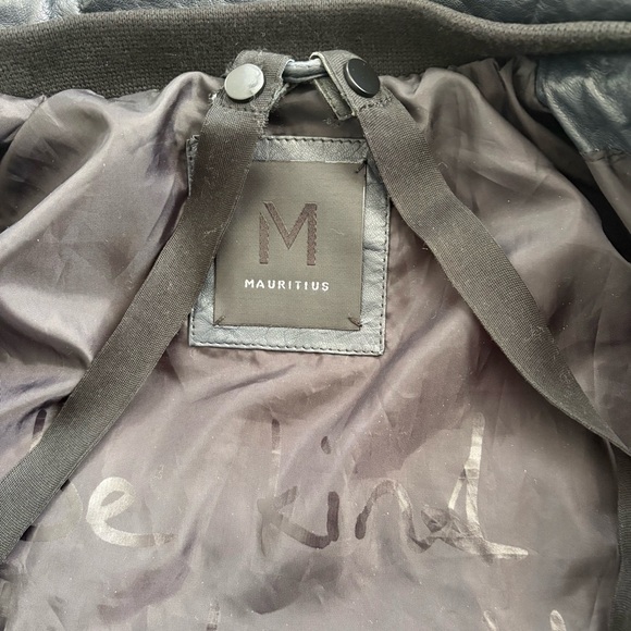 Marita’s Women's Dark Navy Quilted Leather Jacket - Picture 3 of 5